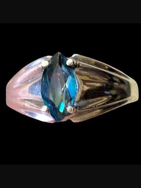 Vintage 925 Sterling Silver Mystic Topaz Size 6.5 Statement Ring